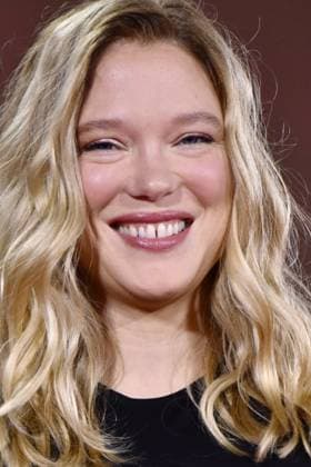 82eme Festival International du Film de Venise Mostra de Venise SILENT FRIEND Premiere at the 82nd International Venice Film festival LEA SEYDOUX attends the SILENT FRIEND red carpet 448374 2025 09 05 Venice Italy  Copyright: xThomasxBohlenx STAR_448374_038