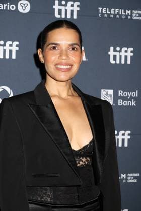 50th Toronto International Film Festival Red carpet of the film The lost bus America Ferrera 448376 2025 09 05 Toronto Canada  Copyright: xIsabellexVautierx xStarfacex STAR_448376_064