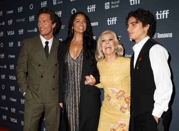 50th Toronto International Film Festival Red carpet of the film The lost bus Matthew McConaughey, Camilla Alves, Kay McConaughey and Levi McConaughey 448376 2025 09 05 Toronto Canada  Copyright: xIsabellexVautierx xStarfacex STAR_448376_074