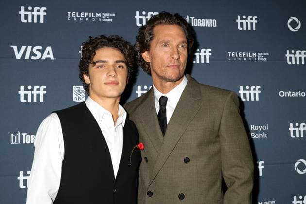 50th Toronto International Film Festival Red carpet of the film The lost bus Matthew McConaughey with his son Levi McConaughey 448376 2025 09 05 Toronto Canada  Copyright: xIsabellexVautierx xStarfacex STAR_448376_091