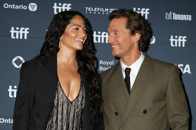 50th Toronto International Film Festival Red carpet of the film The lost bus Matthew McConaughey with his wife Camilla Alves 448376 2025 09 05 Toronto Canada  Copyright: xIsabellexVautierx xStarfacex STAR_448376_099
