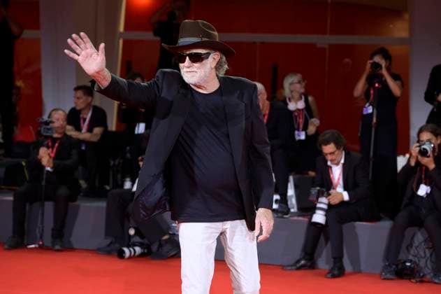 Francesco De Gregori at the premiere of the documentary Piero Pelù Rumore dentro Noise inside Don t Call Me a Rock Star at the Biennale di Venezia 2025 82 Venice International Film Festival at the Palazzo del Cinema Venice, 05 09 2025 Foto:xA.xM.xTinghinox xFuturexImagex inside_5910