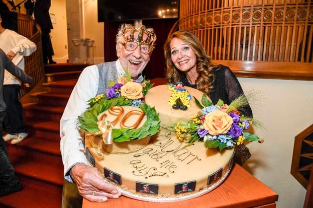 abb Dieter Hallervorden with his wife Christiane Zander and his giant birthday cake after the theater premiere of Der eingebildet Kranke on Dieter Hallervordens 90th birthday at Schlosspark Theater 05 09 2025 in Berlin Berlin Germany