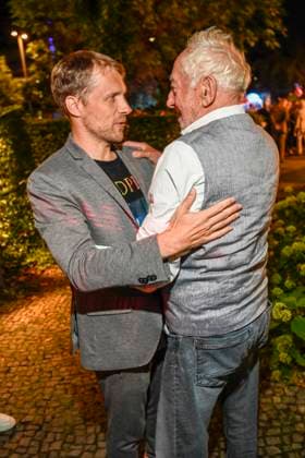 abb Oliver Pocher and Dieter Hallervorden after the theater premiere of Der eingebildet Kranke on Dieter Hallervordens 90th birthday at Schlosspark Theater 05 09 2025 in Berlin Berlin Germany
