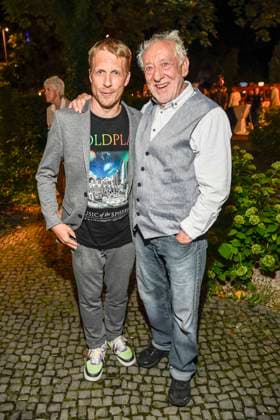 abb Oliver Pocher and Dieter Hallervorden after the theater premiere of Der eingebildet Kranke on Dieter Hallervordens 90th birthday at Schlosspark Theater 05 09 2025 in Berlin Berlin Germany