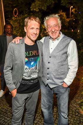 abb Oliver Pocher and Dieter Hallervorden after the theater premiere of Der eingebildet Kranke on Dieter Hallervordens 90th birthday at Schlosspark Theater 05 09 2025 in Berlin Berlin Germany