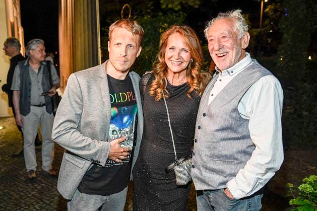 abb Oliver Pocher Christiane Zander wife of Dieter Hallervorden after the theater premiere of Der eingebildet Kranke on Dieter Hallervordens 90th birthday at Schlosspark Theater 05 09 2025 in Berlin Berlin Germany