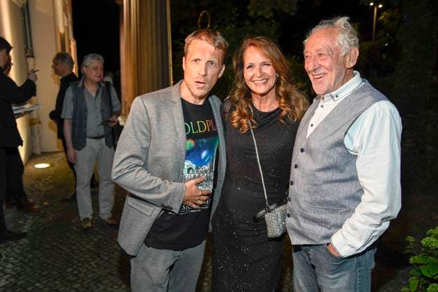 abb Oliver Pocher Christiane Zander wife of Dieter Hallervorden after the theater premiere of Der eingebildet Kranke on Dieter Hallervordens 90th birthday at Schlosspark Theater 05 09 2025 in Berlin Berlin Germany
