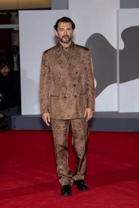 82nd Venice Film Festival Red carpet of the movie -Silent friend- Palazzo del Cinema - Venice Lido, Italy Vinicio Marchioni 82nd Venice Film Festival Red carpet of the movie -Silent friend- Palazzo del Cinema - Venice Lido, Italy 5th September 2025  Copyright: xSGPx