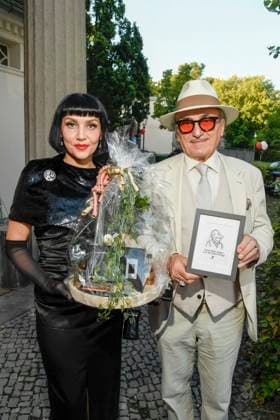 abb Pauline Stolze and Lo Graf von Blickensdorf as guests at the theater premiere of Der eingebildet Kranke on Dieter Hallervordens 90th birthday at Schlosspark Theater 05 09 2025 in Berlin Berlin Germany