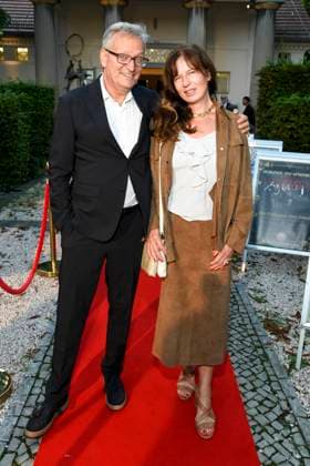 abb Frank Luedecke with his wife at the theater premiere of Der eingebildet Kranke on Dieter Hallervordens 90th birthday at Schlosspark Theater 05 09 2025 in Berlin Berlin Germany