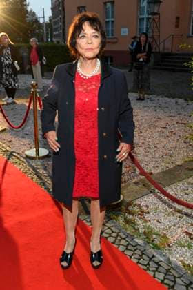 abb Simone Rethel Heesters Actress at the theater premiere of Der eingebildet Kranke on Dieter Hallervordens 90th birthday at Schlosspark Theater 05 09 2025 in Berlin Berlin Germany