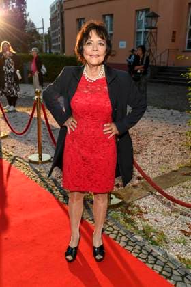 abb Simone Rethel Heesters Actress at the theater premiere of Der eingebildet Kranke on Dieter Hallervordens 90th birthday at Schlosspark Theater 05 09 2025 in Berlin Berlin Germany