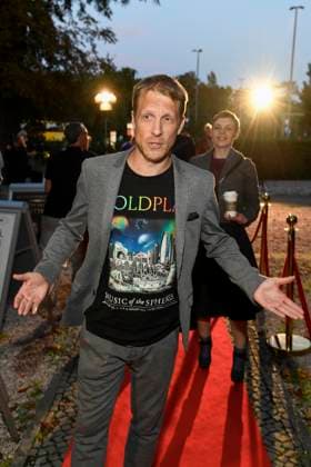 abb Oliver Pocher as a guest at the theater premiere of Der eingebildet Kranke on Dieter Hallervordens 90th birthday at Schlosspark Theater 05 09 2025 in Berlin Berlin Germany