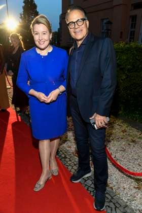 abb Franziska Giffey and Karsten Speck as guests at the theater premiere of Der eingebildet Kranke on Dieter Hallervordens 90th birthday at Schlosspark Theater 05 09 2025 in Berlin Berlin Germany