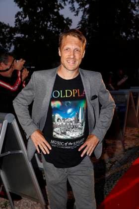 Oliver Pocher at the premiere of Der eingebilkdet Kranke and Dieter Hallervordens 90th birthday at the Schloßparktheater in Berlinon 5 9 2025