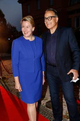 Franziska Giffey and Karsten Speck at the pemiere Der eingebilkdet Kranke and Dieter Hallervordens 90th birthday at the Schloßparktheater in Berlinon 5 9 2025