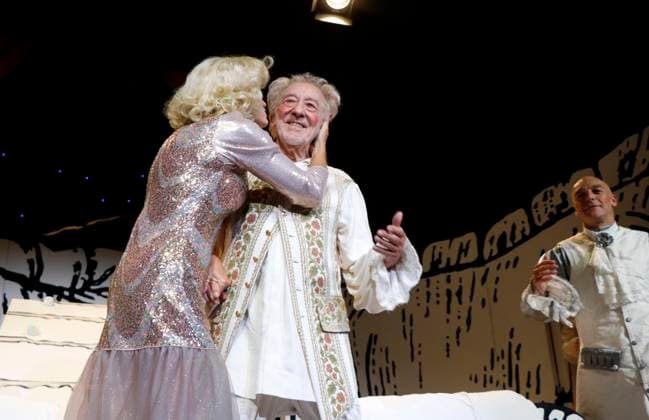 Christiane Zander and Dieter Hallervorden at the premiere of Der eingebilkdet Kranke and Dieter Hallervordens 90th birthday at the Schloßparktheater in Berlinon 5 9 2025