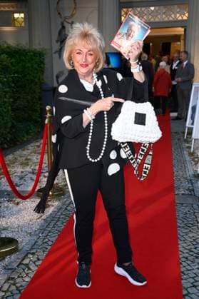 Stefanie Simon at the premiere of the play Der eingebildet Kranke and Dieter Hallervordens 90th birthday at the Schlosspark Theater Berlin, 05 09 2025 Foto:xN.xKubelkax xFuturexImagex hallervorden_5714