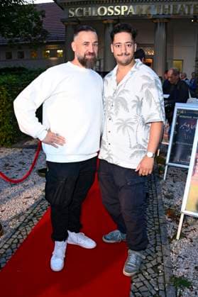 Citizen Lars Dietrich with son Jean at the premiere of the play Der eingebildet Kranke and Dieter Hallervordens 90th birthday at the Schlosspark Theater Berlin, 05 09 2025 Foto:xN.xKubelkax xFuturexImagex hallervorden_5716
