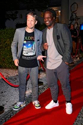 Oliver Pocher and Mola Adebisi at the premiere of the play Der eingebildet Kranke and Dieter Hallervordens 90th birthday at the Schlosspark Theater Berlin, 05 09 2025 Foto:xN.xKubelkax xFuturexImagex hallervorden_5737