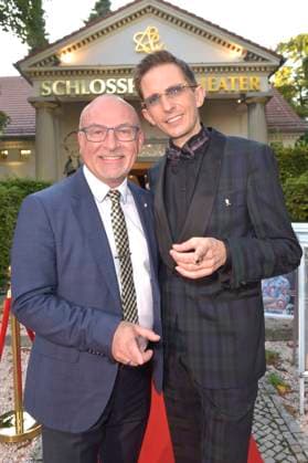 Marc Rudolf with husband Dennis Schönwetter at the premiere of the play Der eingebildet Kranke and Dieter Hallervordens 90th birthday at the Schlosspark Theater Berlin, 05 09 2025 Foto:xM.xBehrensx xFuturexImagex hallervorden_5803
