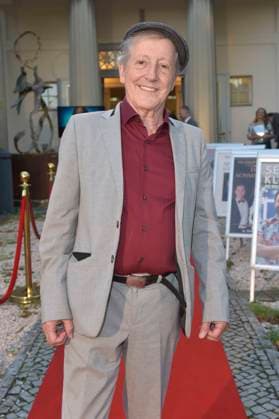 Santiago Ziesmer at the premiere of the play Der eingebildet Kranke and Dieter Hallervordens 90th birthday at the Schlosspark Theater Berlin, 05 09 2025 Foto:xM.xBehrensx xFuturexImagex hallervorden_5809