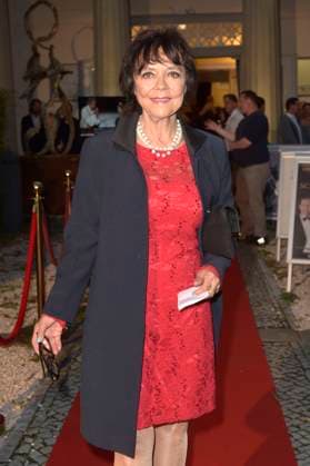Simone Rethel at the premiere of the play Der eingebildet Kranke and Dieter Hallervordens 90th birthday at the Schlosspark Theater Berlin, 05 09 2025 Foto:xM.xBehrensx xFuturexImagex hallervorden_5822