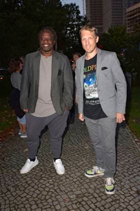 Mola Adebisi and Oliver Pocher at the premiere of the play Der eingebildet Kranke and Dieter Hallervordens 90th birthday at the Schlosspark Theater Berlin, 05 09 2025 Foto:xM.xBehrensx xFuturexImagex hallervorden_5823