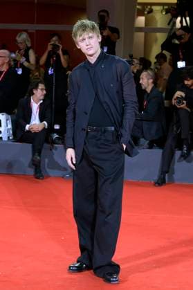 Enzo Brumm at the premiere of the feature film Silent Friend Stille Freundin at the Biennale di Venezia 2025 82 Venice International Film Festival at the Palazzo del Cinema Venice, 05 09 2025 Foto:xA.xM.xTinghinox xFuturexImagex friend_5705