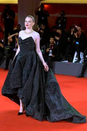 Luna Wedler at the premiere of the feature film Silent Friend Stille Freundin at the Biennale di Venezia 2025 82 Venice International Film Festival at the Palazzo del Cinema Venice, 05 09 2025 Foto:xA.xM.xTinghinox xFuturexImagex friend_5711