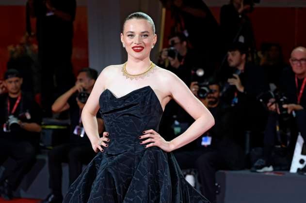 Luna Wedler at the premiere of the feature film Silent Friend Stille Freundin at the Biennale di Venezia 2025 82 Venice International Film Festival at the Palazzo del Cinema Venice, 05 09 2025 Foto:xA.xM.xTinghinox xFuturexImagex friend_5713