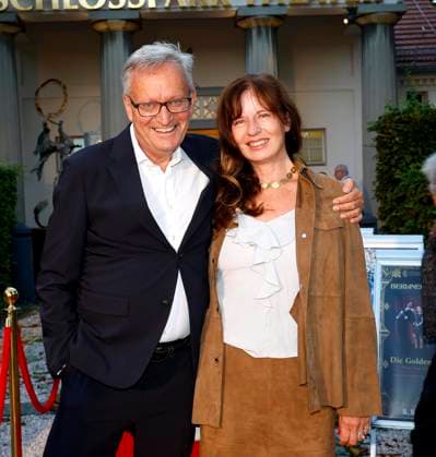 Frank and Caroline Lüdecke porcupines at the premiere of Der eingebildet Kranke and Dieter Hallervordens 90th birthday at the Schloßpark Theater Berlin
