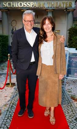 Frank and Caroline Lüdecke porcupines at the premiere of Der eingebildet Kranke and Dieter Hallervordens 90th birthday at the Schloßpark Theater Berlin