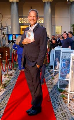 Klaus Peter Grap at the premiere of Der eingebildet Kranke and Dieter Hallervordens 90th birthday at the Schloßpark Theater Berlin