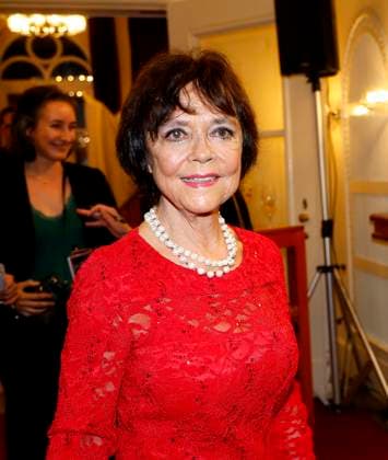 Simone Rethel Heesters at the premiere of Der eingebildet Kranke and Dieter Hallervordens 90th birthday at the Schloßpark Theater Berlin
