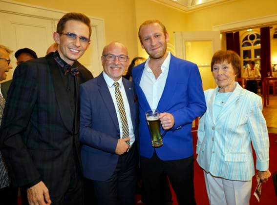 Marc Rudolf, Dennis, Schönwetter, Johannes Hallervorden, Karola Ebeling at the premiere of Der eingebildet Kranke and Dieter Hallervordens 90th birthday at the Schloßpark Theater Berlin