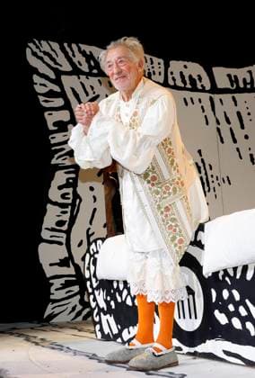 Dieter Hallervorden at the premiere of Der eingebildet Kranke and Dieter Hallervordens 90th birthday at the Schloßpark Theater Berlin