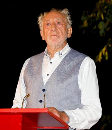 Dieter Hallervorden at the premiere of Der eingebildet Kranke and Dieter Hallervordens 90th birthday at the Schloßpark Theater Berlin
