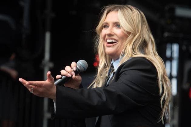 Entertainment Themen der Woche KW36 Ella Henderson performs at Radio 2 In The Park 2025 Saturday - Hylands Park, Chelmsford, UK English singer-songwriter Ella Henderson performs at Radio 2 In The Park 2025, Hylands Park, Chelmsford, England, UK on Saturday 6 September 2025., Credit:Justin Ng Avalon UK, England, Chelmsford, Hylands Park  Copyright: xJustinxNgx xAvalonx 1034686743