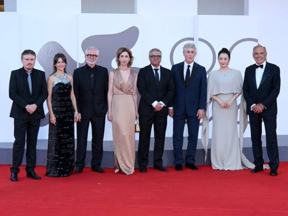 Venice, 82nd Venice International Film Festival 2025 - evening 11 - closing red carpet Pictured: Cristian Mungiu, Maura Delpero, Stéphane Brizé, Fernanda Torres, Mohammad Rasoulof, Alexander Payne, Zhao Tao, Alberto Barbera  Copyright: xAlbertoxTerenghi PoolxPhotoxEventsx06x xipa-agency.netx xPoolxPhotoxEventsx06x IPA_Agency_IPA64331431