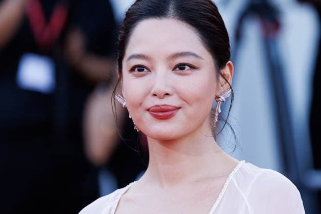 News - 2025 Closing Ceremony Red Carpet - The 82nd Venice International Film Festival Xin Zhilei attends the 2025 Closing Ceremony red carpet during the 82nd Venice International Film Festival on September 06, 2025 in Venice, Italy. Photo: Cinzia Camela. Lido di Venezia Palazzo del Cinema Italy Copyright: xCinziaxCamelax xLiveMediax LPN_2012560
