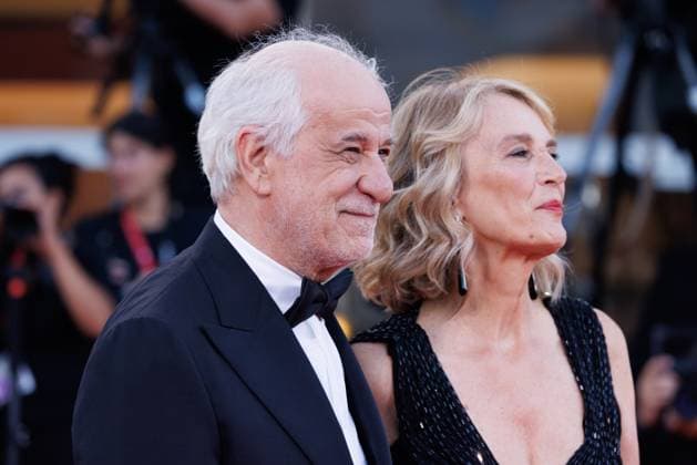 News - 2025 Closing Ceremony Red Carpet - The 82nd Venice International Film Festival Toni Servillo and Manuela Lamanna attend the 2025 Closing Ceremony red carpet during the 82nd Venice International Film Festival on September 06, 2025 in Venice, Italy. Photo: Cinzia Camela. Lido di Venezia Palazzo del Cinema Italy Copyright: xCinziaxCamelax xLiveMediax LPN_2012581