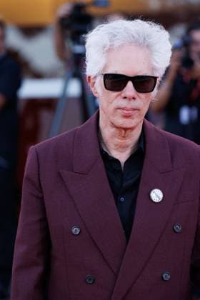 News - 2025 Closing Ceremony Red Carpet - The 82nd Venice International Film Festival Jim Jarmusch attends the 2025 Closing Ceremony red carpet during the 82nd Venice International Film Festival on September 06, 2025 in Venice, Italy. Photo: Cinzia Camela. Lido di Venezia Palazzo del Cinema Italy Copyright: xCinziaxCamelax xLiveMediax LPN_2012585