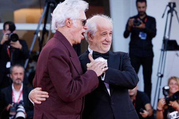 News - 2025 Closing Ceremony Red Carpet - The 82nd Venice International Film Festival Jim Jarmusch and Toni Servillo attend the 2025 Closing Ceremony red carpet during the 82nd Venice International Film Festival on September 06, 2025 in Venice, Italy. Photo: Cinzia Camela. Lido di Venezia Palazzo del Cinema Italy Copyright: xCinziaxCamelax xLiveMediax LPN_2012595