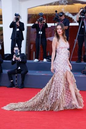 News - 2025 Closing Ceremony Red Carpet - The 82nd Venice International Film Festival Alessandra Ambrosio attends the 2025 Closing Ceremony red carpet during the 82nd Venice International Film Festival on September 06, 2025 in Venice, Italy. Photo: Cinzia Camela. Lido di Venezia Palazzo del Cinema Italy Copyright: xCinziaxCamelax xLiveMediax LPN_2012628