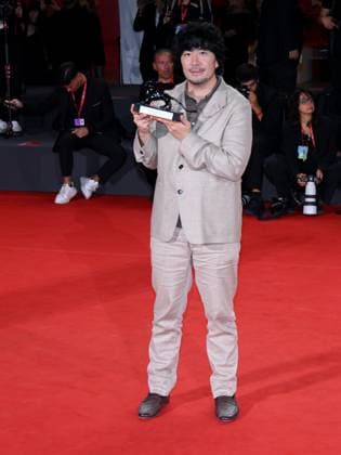 Venice, 82nd Venice International Film Festival 2025 - Evening 11: Closing Ceremony. Winners Photocall. Pictured: Akio Fujimoto  Copyright: xAlbertoxTerenghi PoolxPhotoxEventsx06x xipa-agency.netx xPoolxPhotoxEventsx06x IPA_Agency_IPA64334647