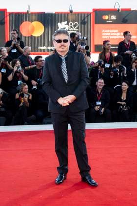 82nd Venice Film Festival Closing Ceremony Red Carpet - part 2 Palazzo del Cinema - Venice Lido, Italy Cristian Mungiu 82nd Venice Film Festival Closing Ceremony Red Carpet - part 2 Palazzo del Cinema - Venice Lido, Italy 6th September 2025  Copyright: xALFONSOxCATALANO SGPITALIAx