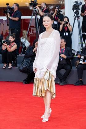 82nd Venice Film Festival Closing Ceremony Red Carpet - part 2 Palazzo del Cinema - Venice Lido, Italy Xin Zhilei 82nd Venice Film Festival Closing Ceremony Red Carpet - part 2 Palazzo del Cinema - Venice Lido, Italy 6th September 2025  Copyright: xMAXxMONTINGELLI SGPx