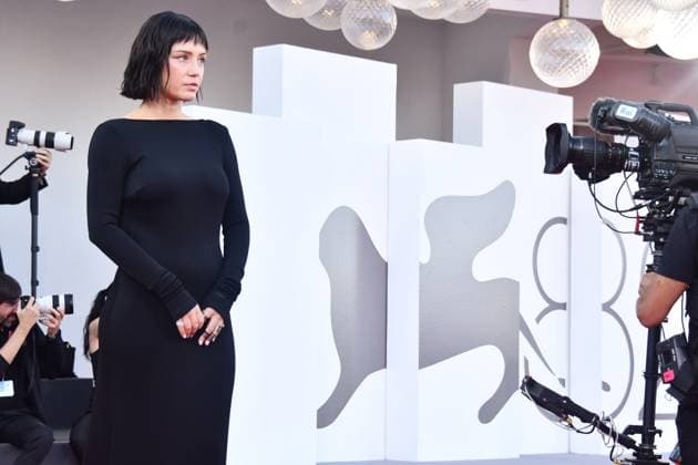 82eme Festival International du Film de Venise Mostra de Venise CLOSING CEREMONY and CHIEN 51 Premiere Red Carpet at the 82nd International Venice Film festival Adèle Exarchopoulos attends the Chien 51 premiere 448401 2025 09 06 Venice Italy  Copyright: xThomasxBohlenx STAR_448401_040